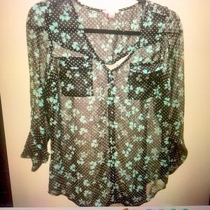 Long-sleeved or 3/4-sleeved sheer floral print blouse